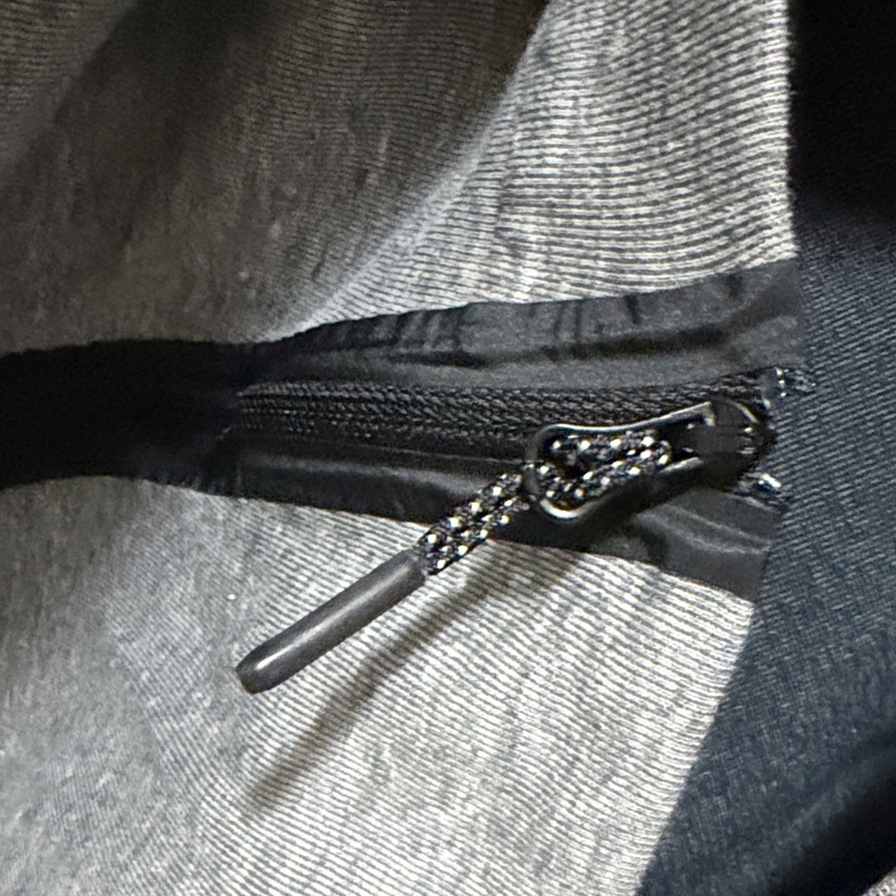Nike Grey Hooded Sweatshirt with Red Logo Tag - Picture 6 of 8